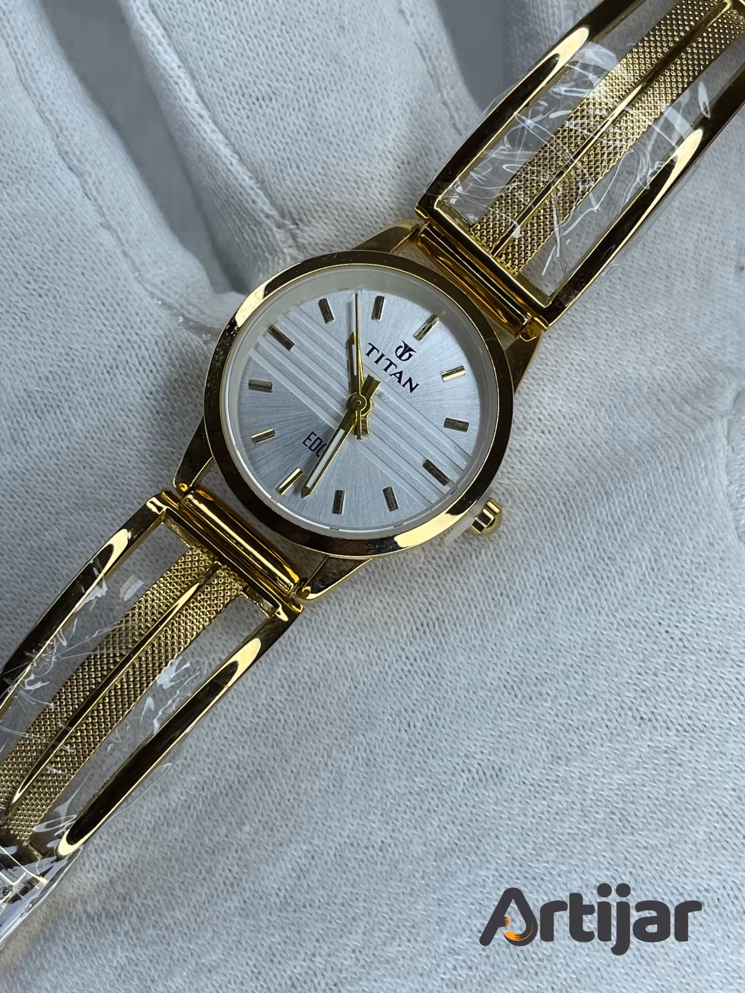 Titan Edge ATW001 Metal Bracelet Strap Watch for Women